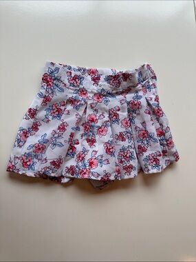 Janie and Jack Girl White Skort with Pink & Blue Flowers Size 12-18 Months